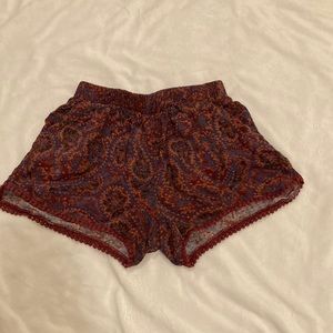 xs flowy shorts